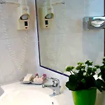Regence 3*