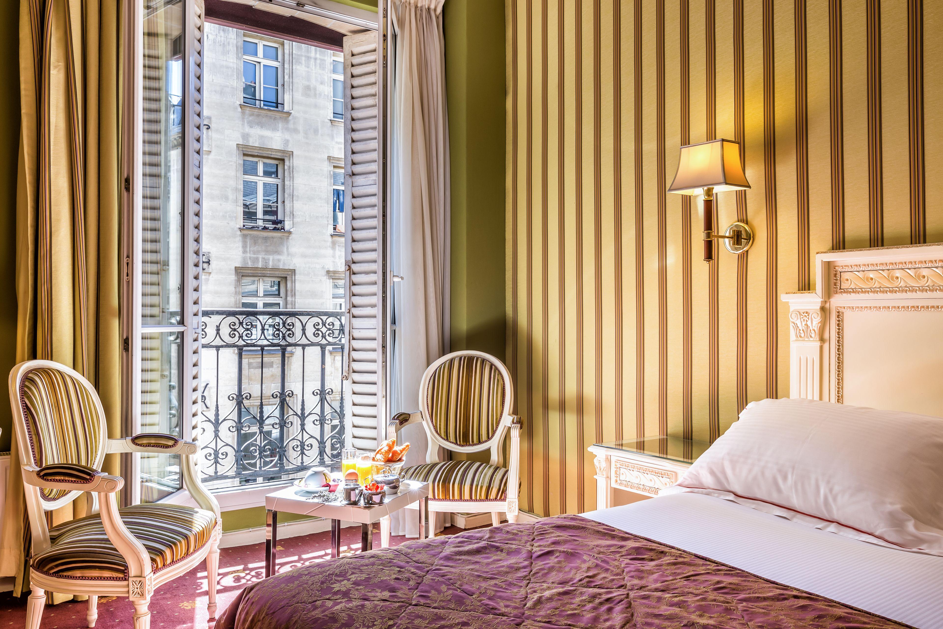 Regence Hotel Paris
